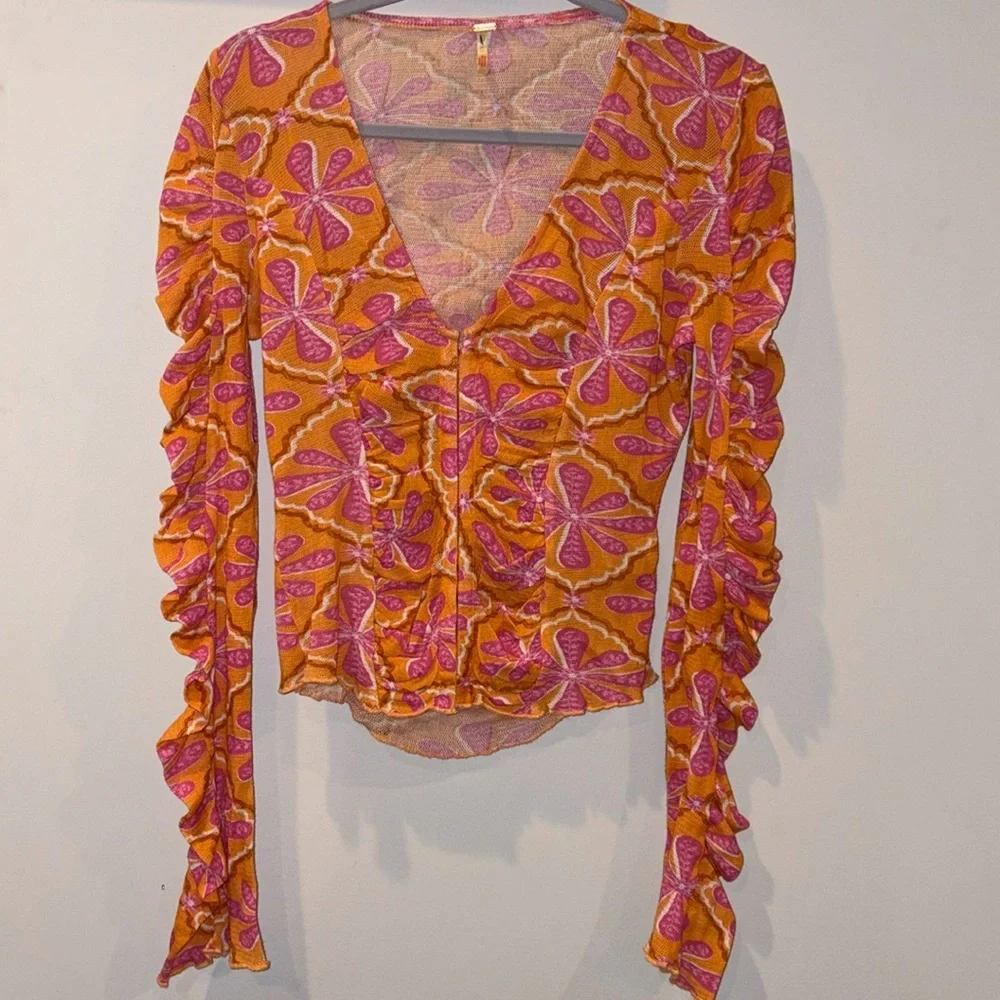 Free People NEW Through the Meadow Mesh Ruched Sleeve Top Size Small Orange/Pink